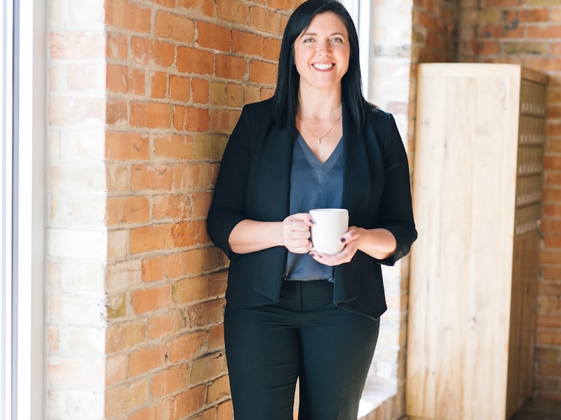 Kavita - Financial Advisor